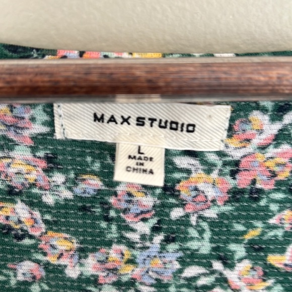 Flowy green floral dress - Picture 7 of 9